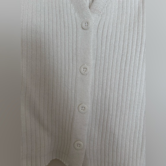 Ribbed Collared Tank - Picture 3 of 3